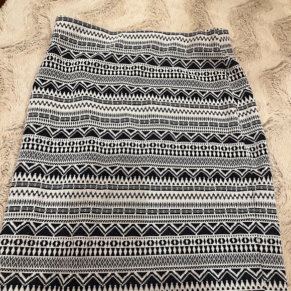 RD Style Skirt, Size XS, Excellent Condition! - Picture 6 of 6